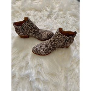 LUCKY BRAND cheetah booties